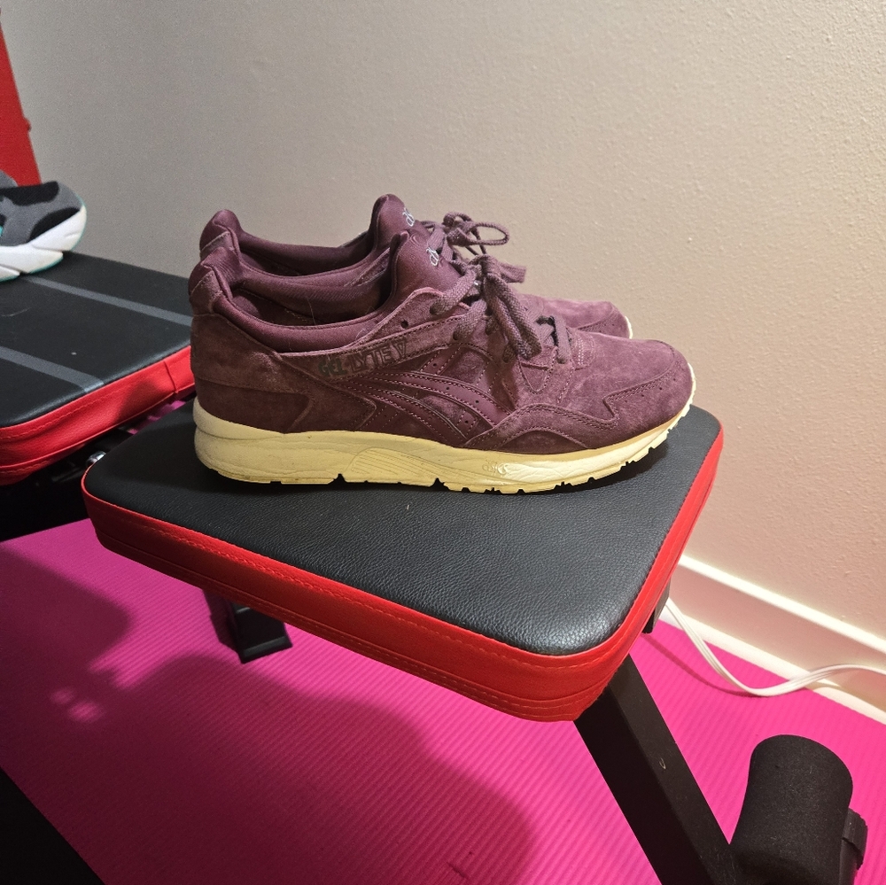 Asics Gel Lyte V Men's Size 10 Burgundy